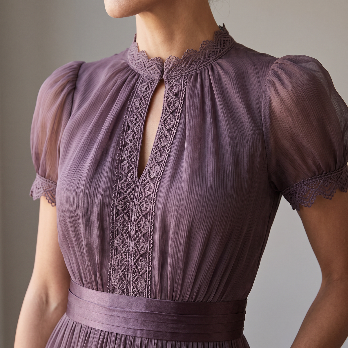 Vestido Maxi con Encaje y Cuello Alto para Mujer