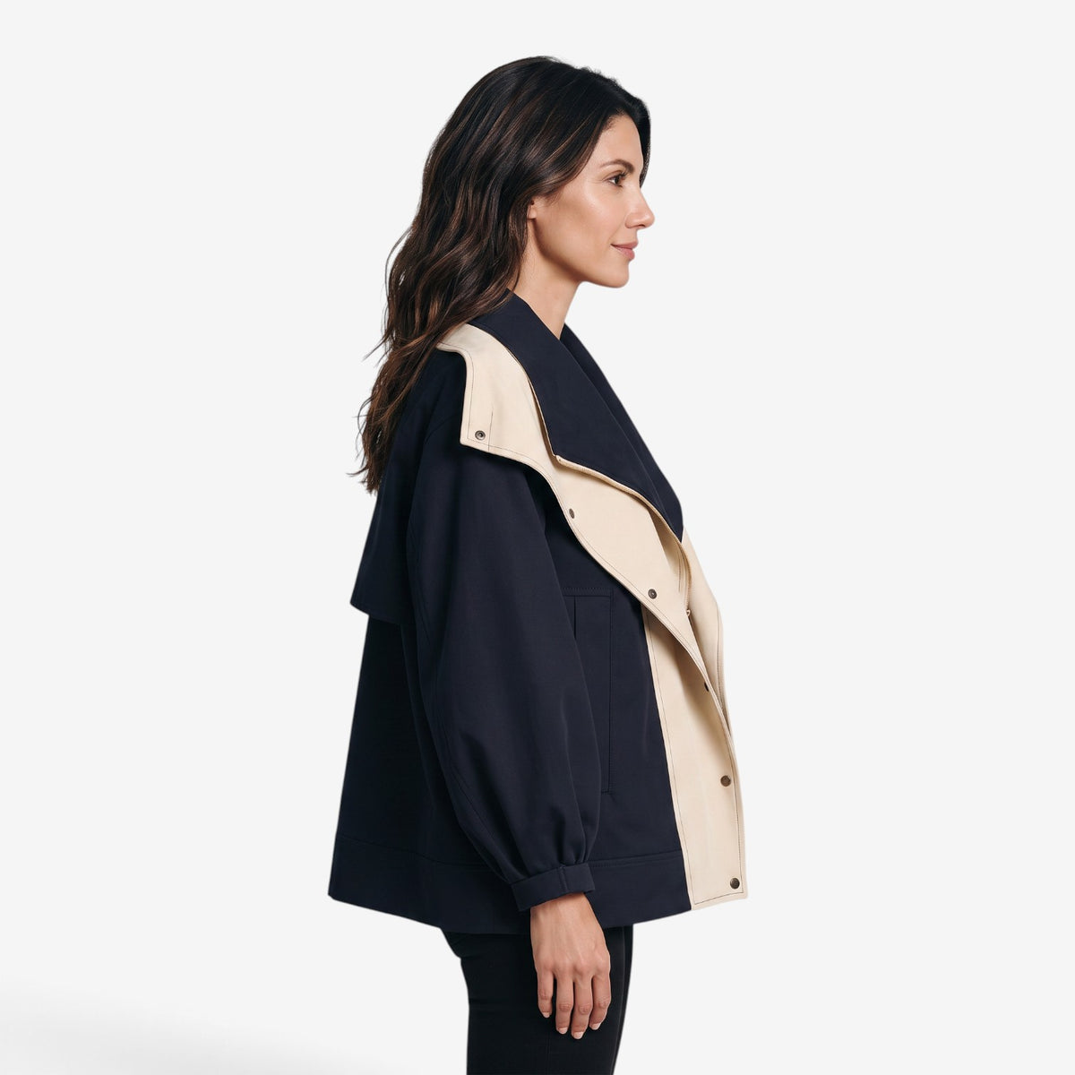 Gabardina Corta con Contraste para Mujer