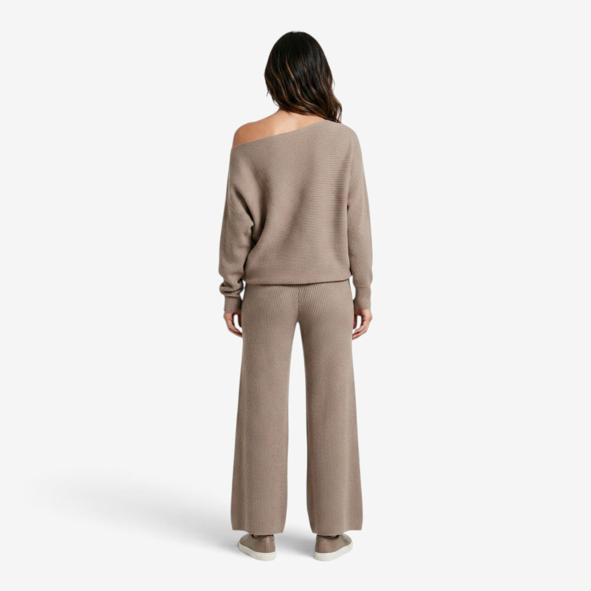 Conjunto de Punto con Hombro Descubierto para Mujer