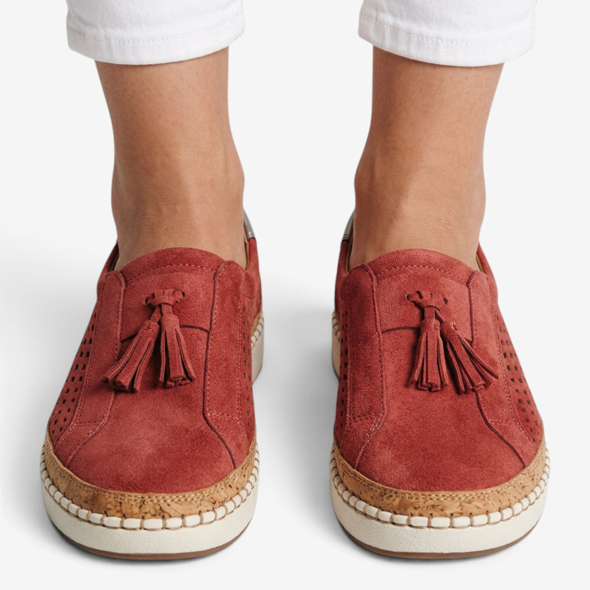 Mocasines Perforados con Borlas para Mujer