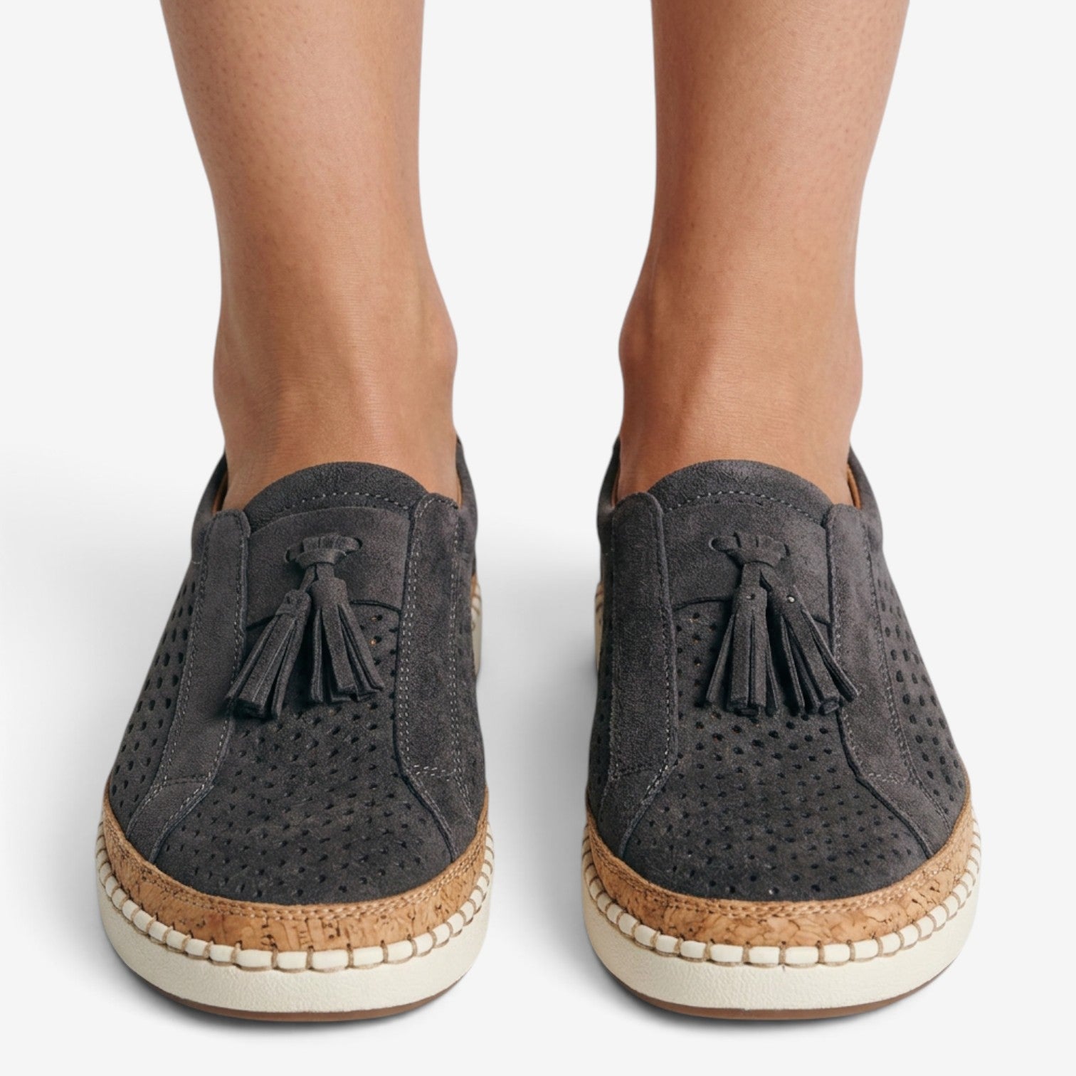 Mocasines Perforados con Borlas para Mujer