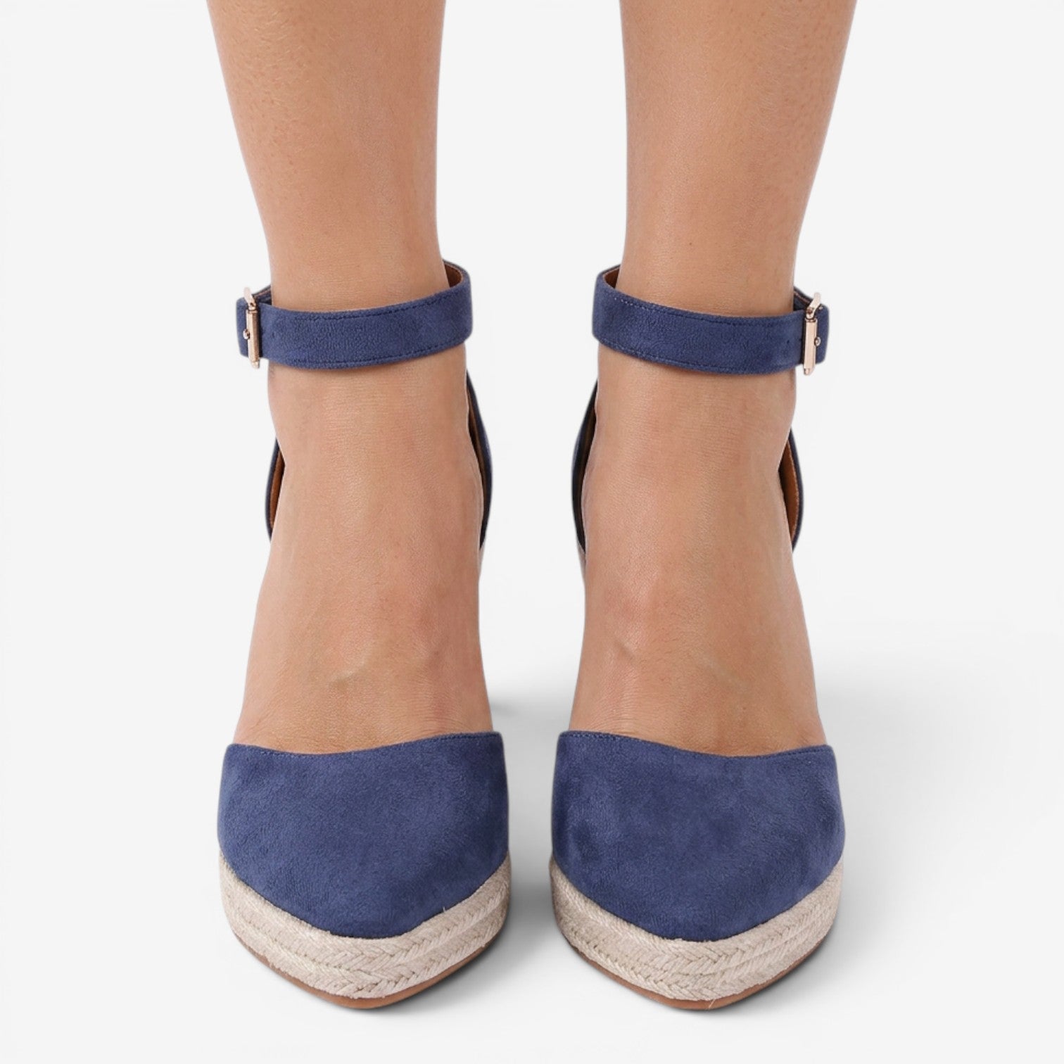 Zapatos de Tacón con Punta Fina y Cuña
