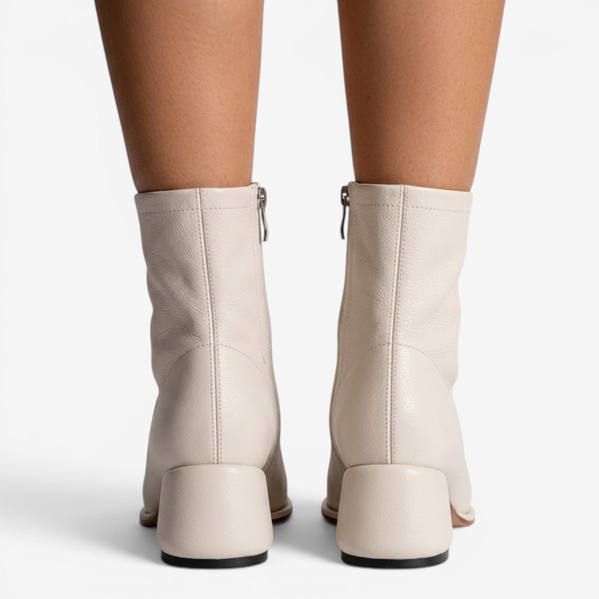 Botines de Piel con Tacón Medio