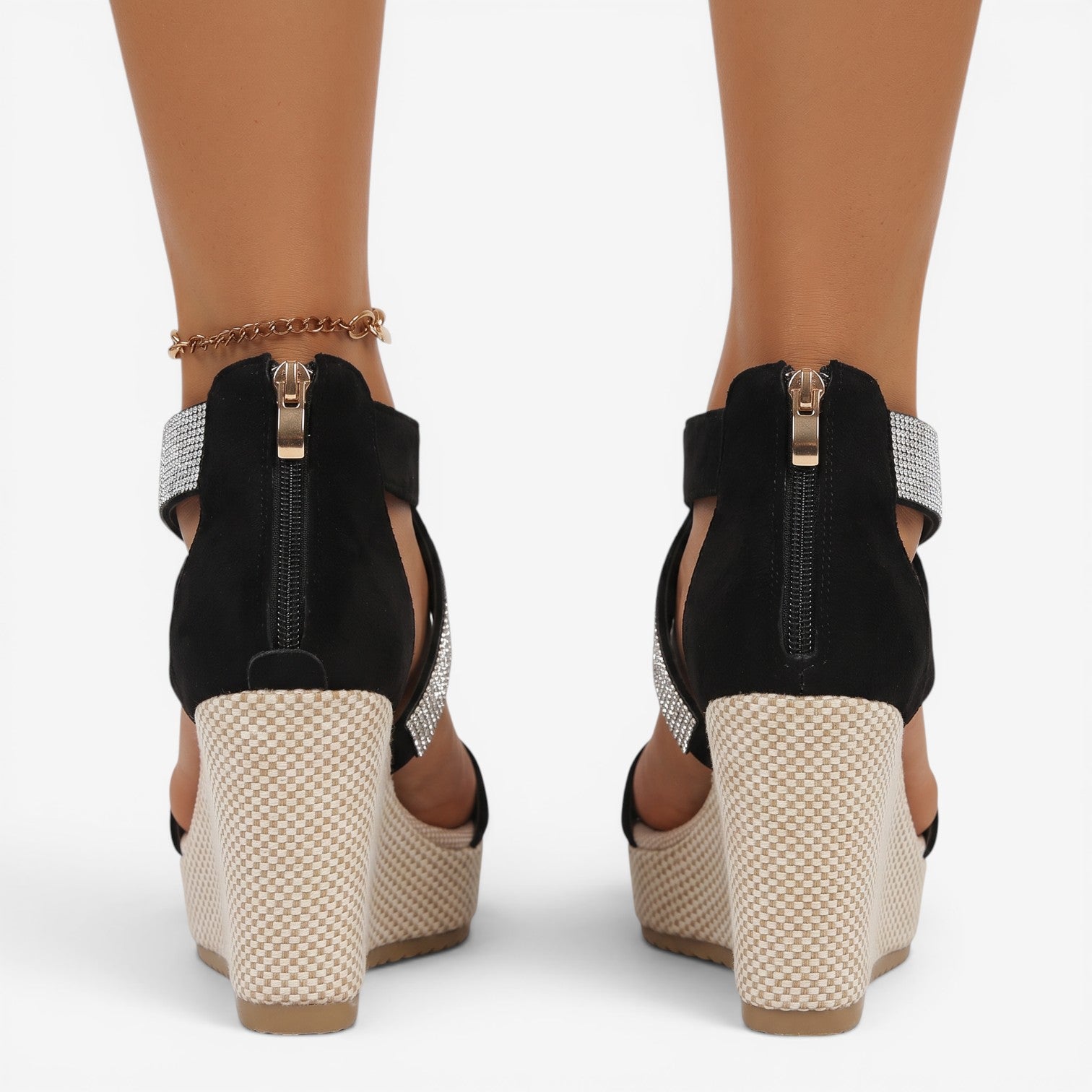 Sandalias de Cuña con Pedrería